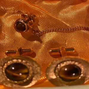 Gold And Tiger Eye Cufflinks And Tie Tack
